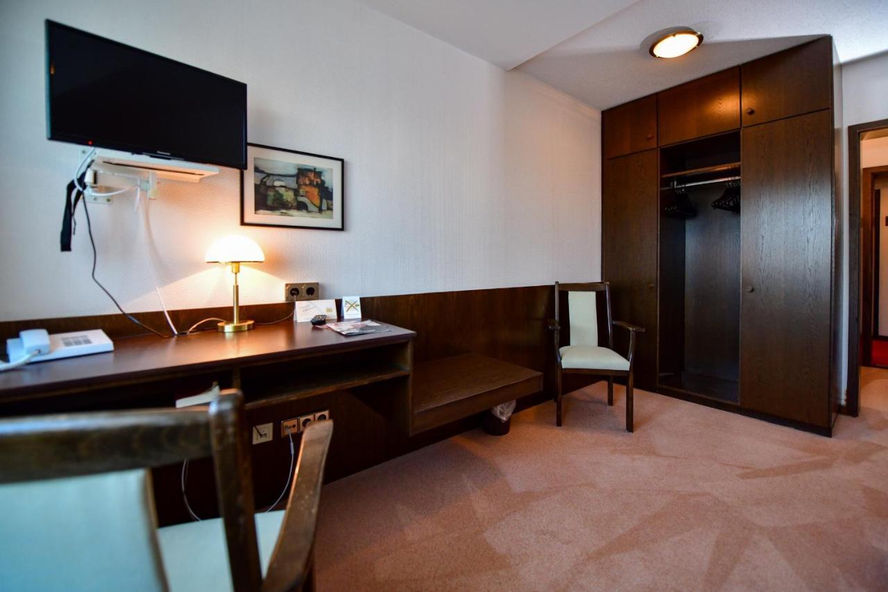 Hotel Zur Post Balve エクステリア 写真