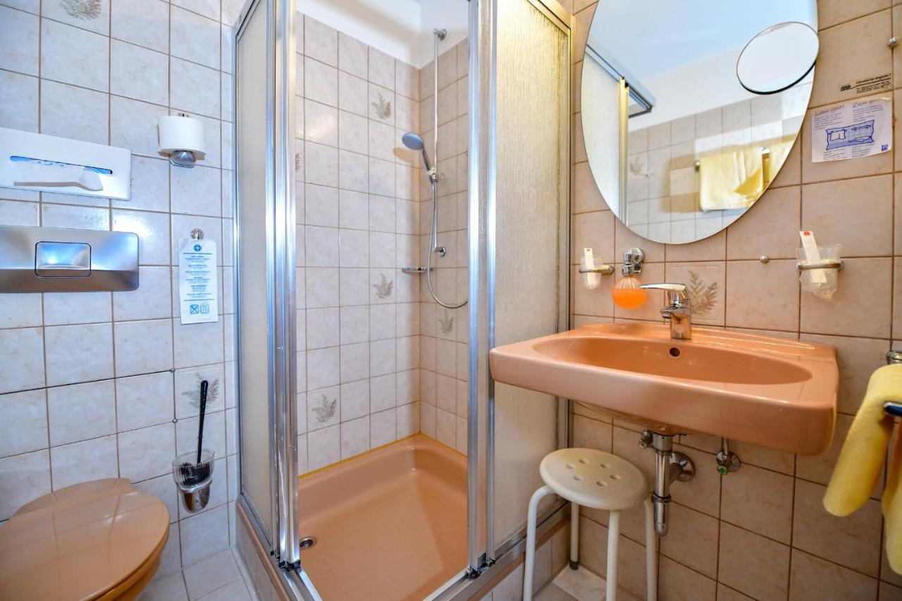 Hotel Zur Post Balve エクステリア 写真