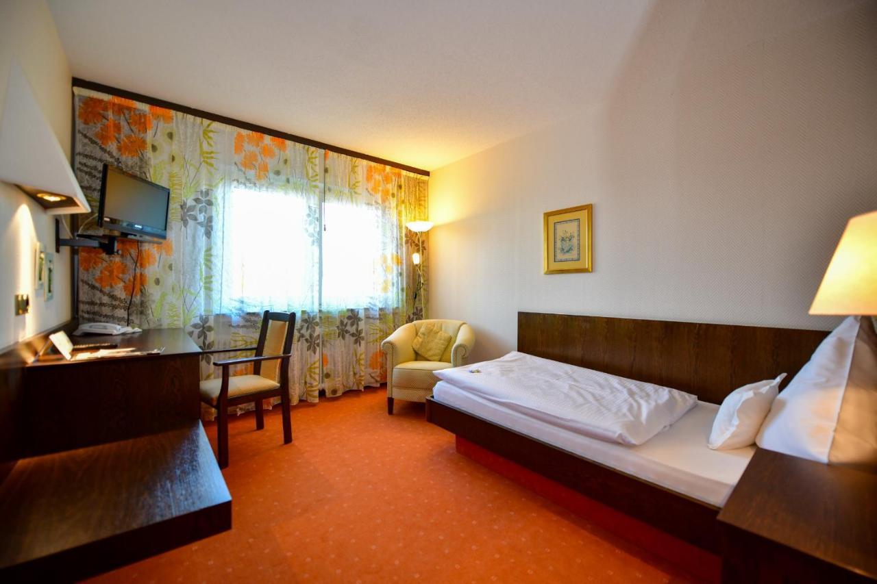 Hotel Zur Post Balve エクステリア 写真